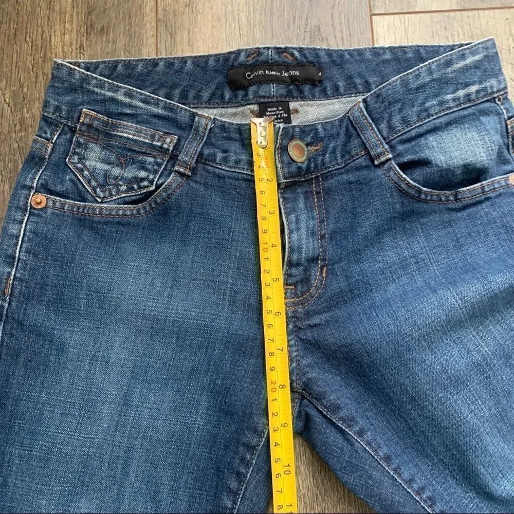 Calvin Klein Mid Rise Cropped Jeans Buttons Size 4 - Picture 5 of 10